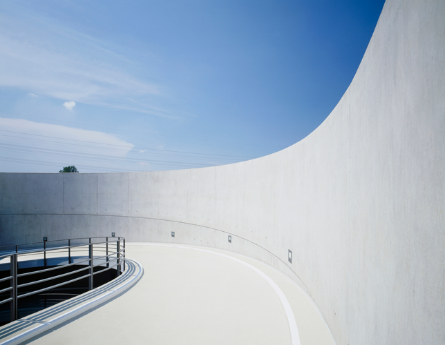 Architectural wall